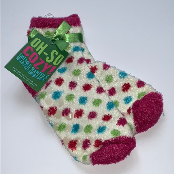 New Birthday Cake Blowout 3-in-1 & Spa Socks Gift Set Temptations Bath & Body - Picture 6 of 13